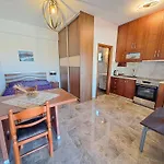 Nick'S Apartments Evia